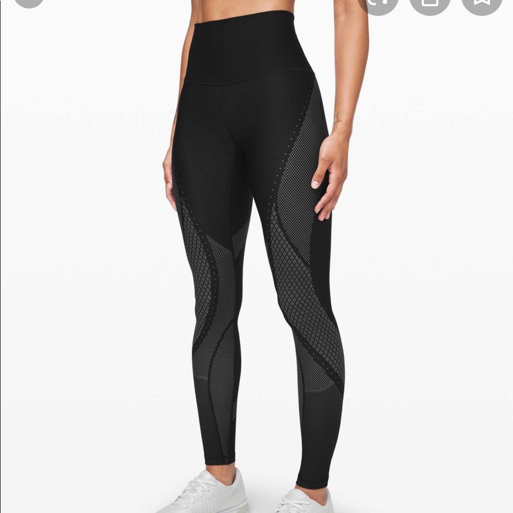 Lululemon mapped out leggings